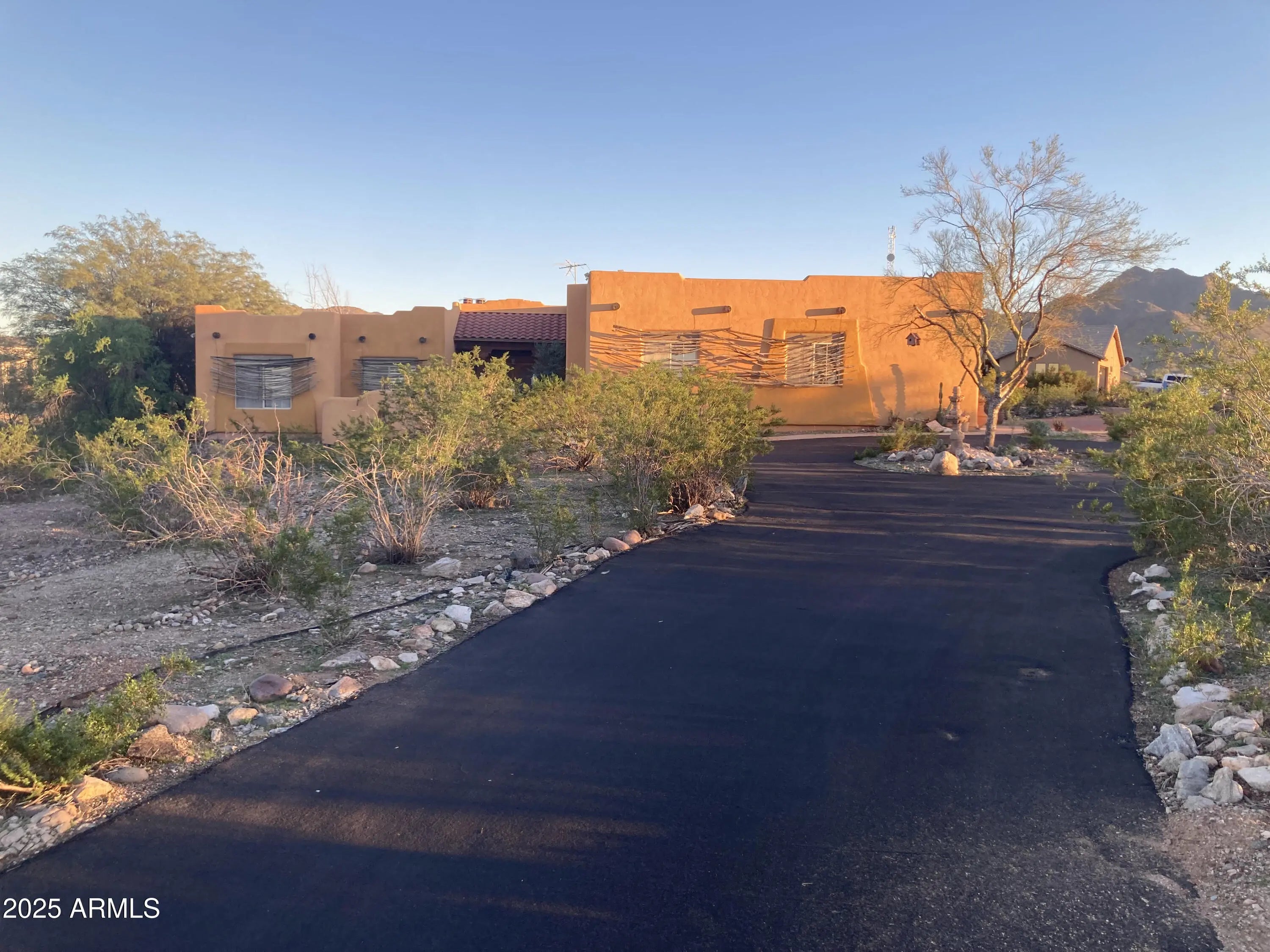 Photo of Listing #6930762