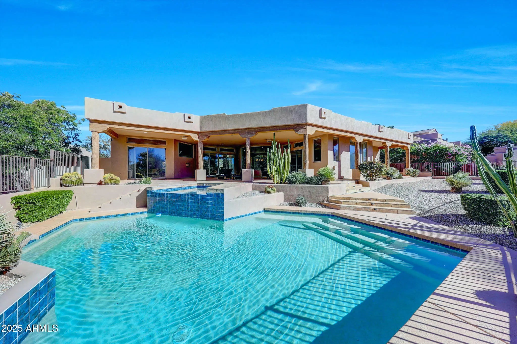 Photo of Listing #6956247