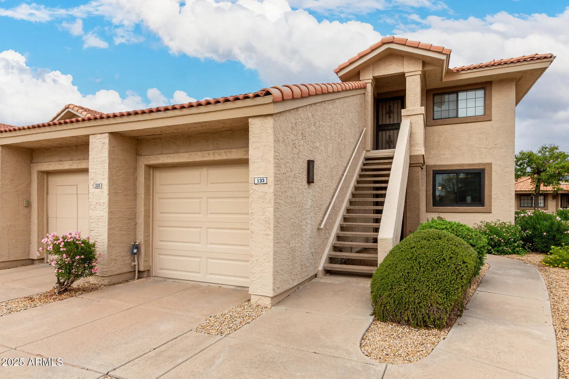 Photo of Listing #6932397