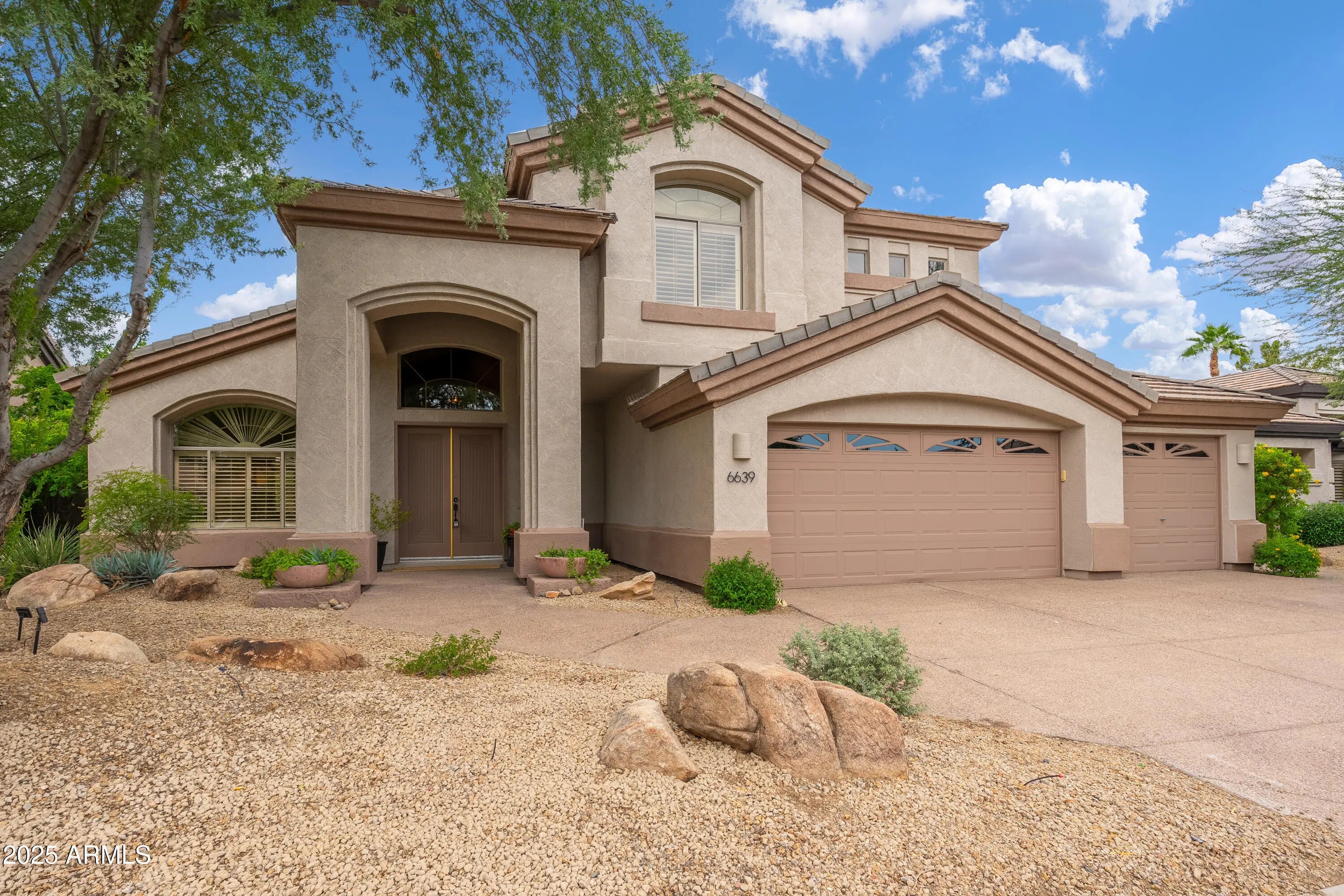 Photo of Listing #6932018