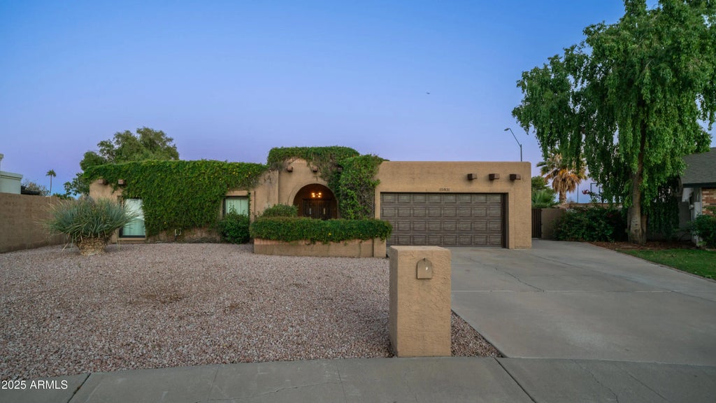 15831 N 47th Place, Phoenix