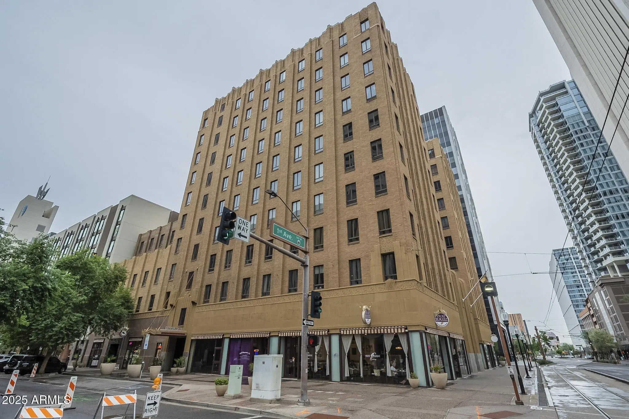 Photo of Listing #6932079