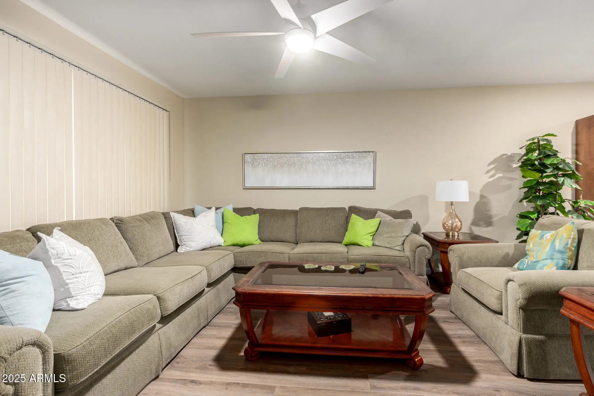 Photo of Listing #6930943