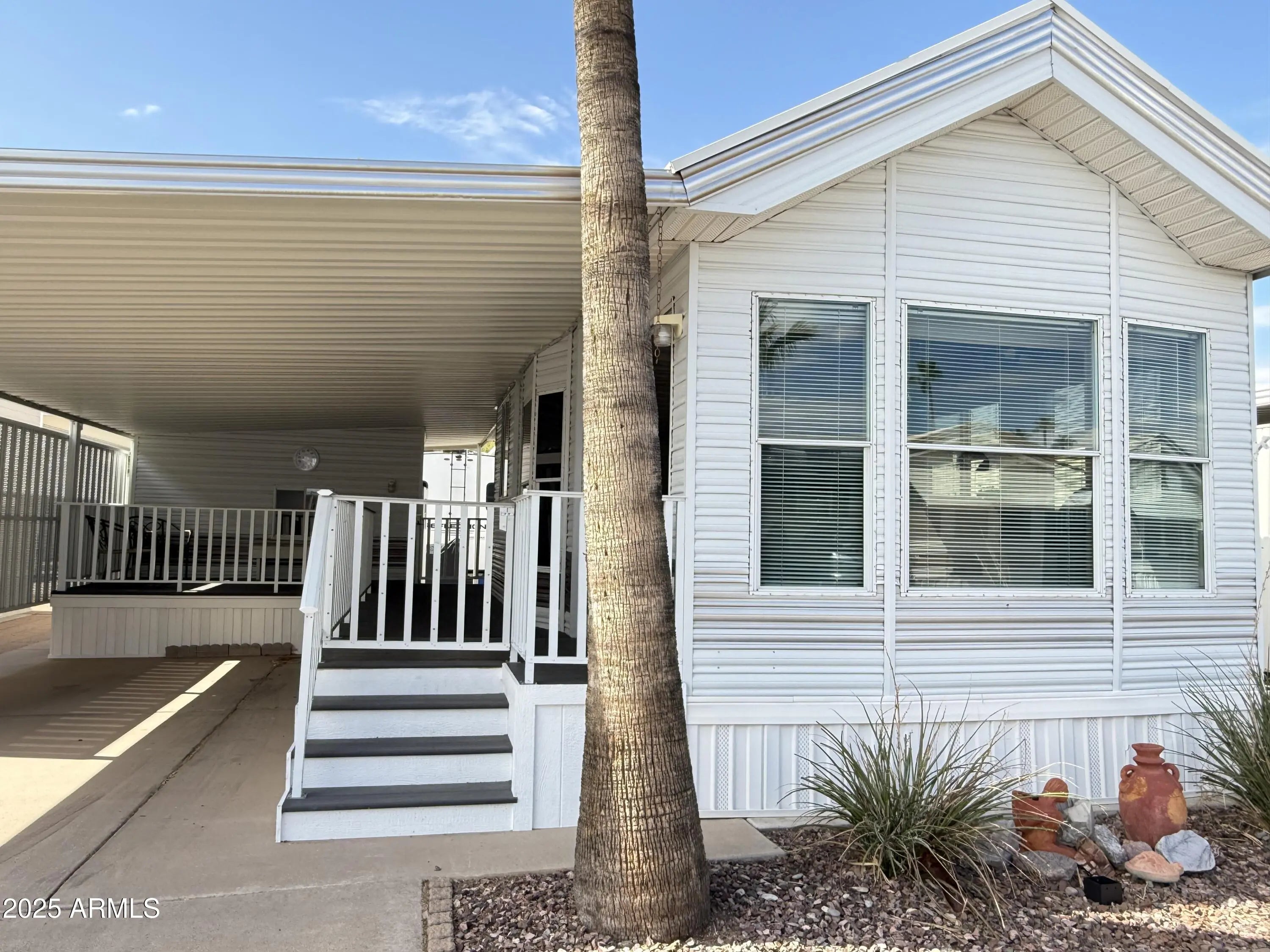 Photo of Listing #6932270