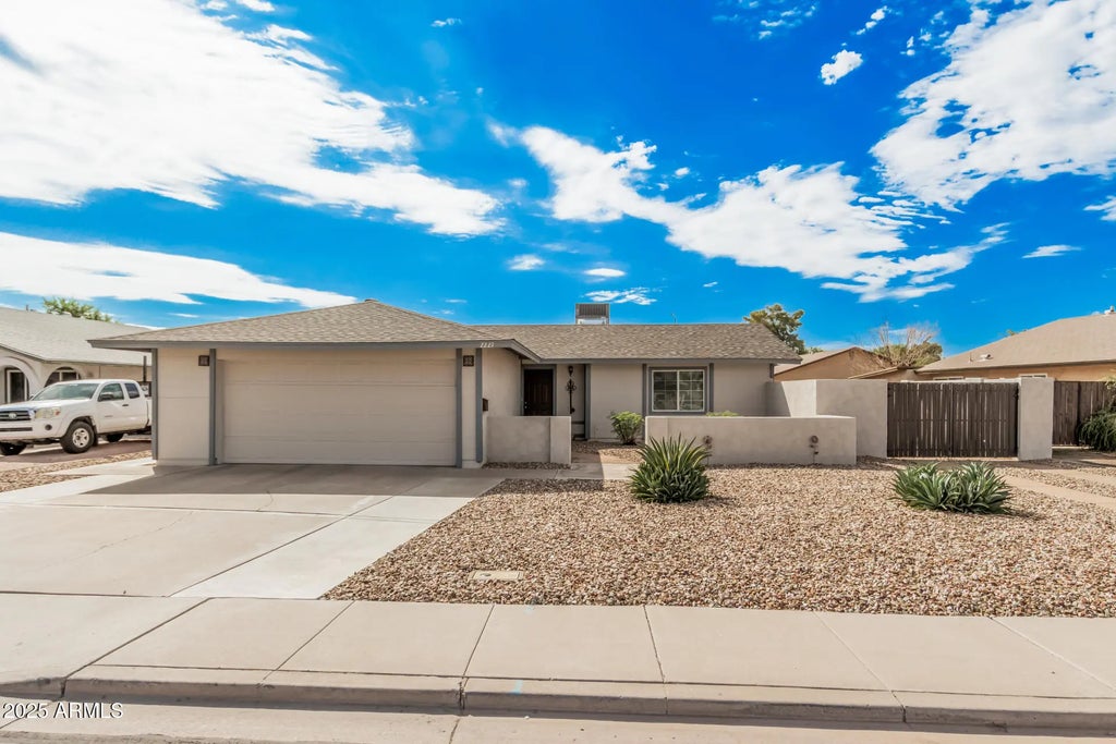2227 W El Moro Avenue, Mesa