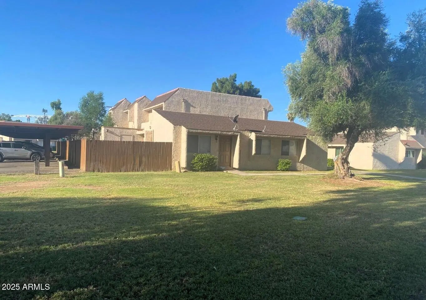 Photo of Listing #6931077