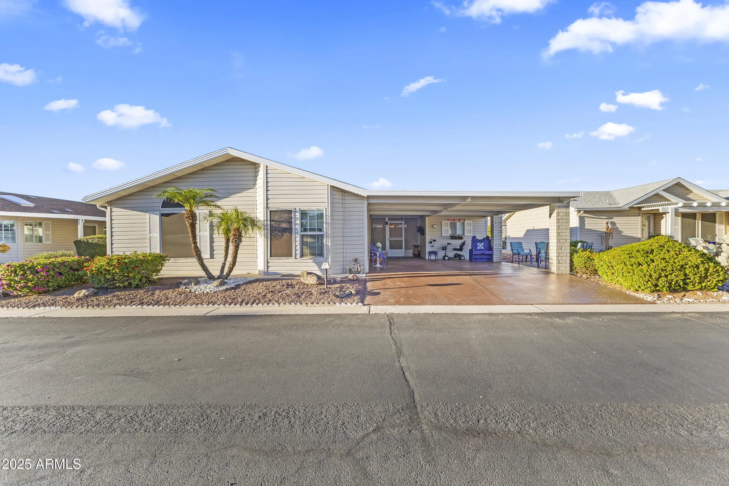 Photo of Listing #6931844