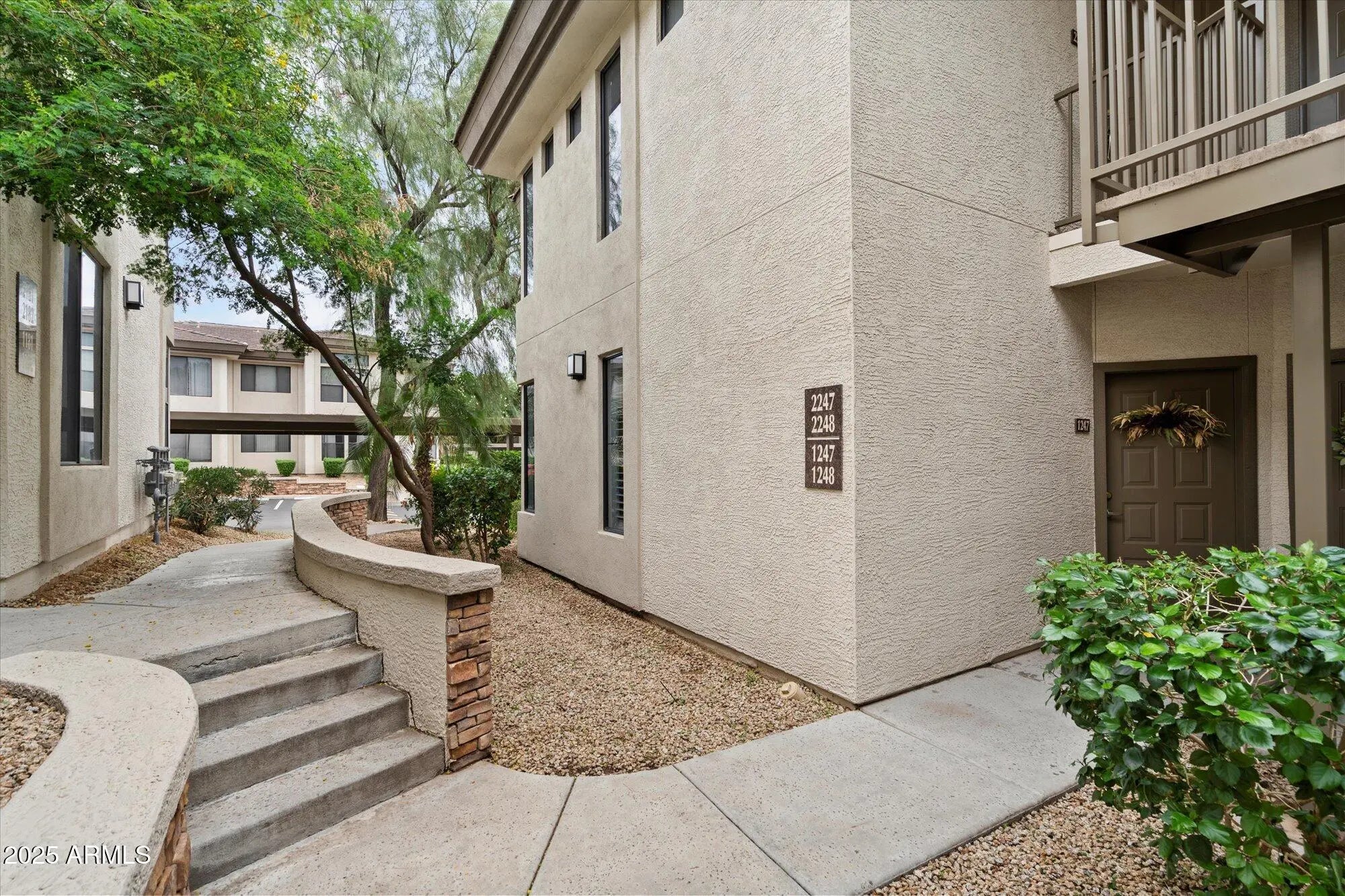 Photo of Listing #6931715