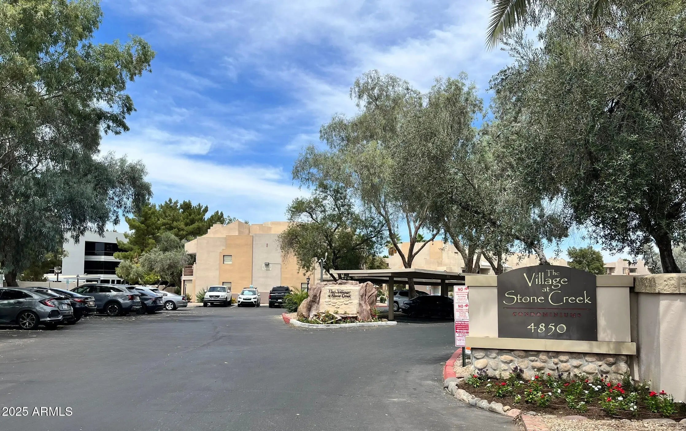 Photo of Listing #6931256