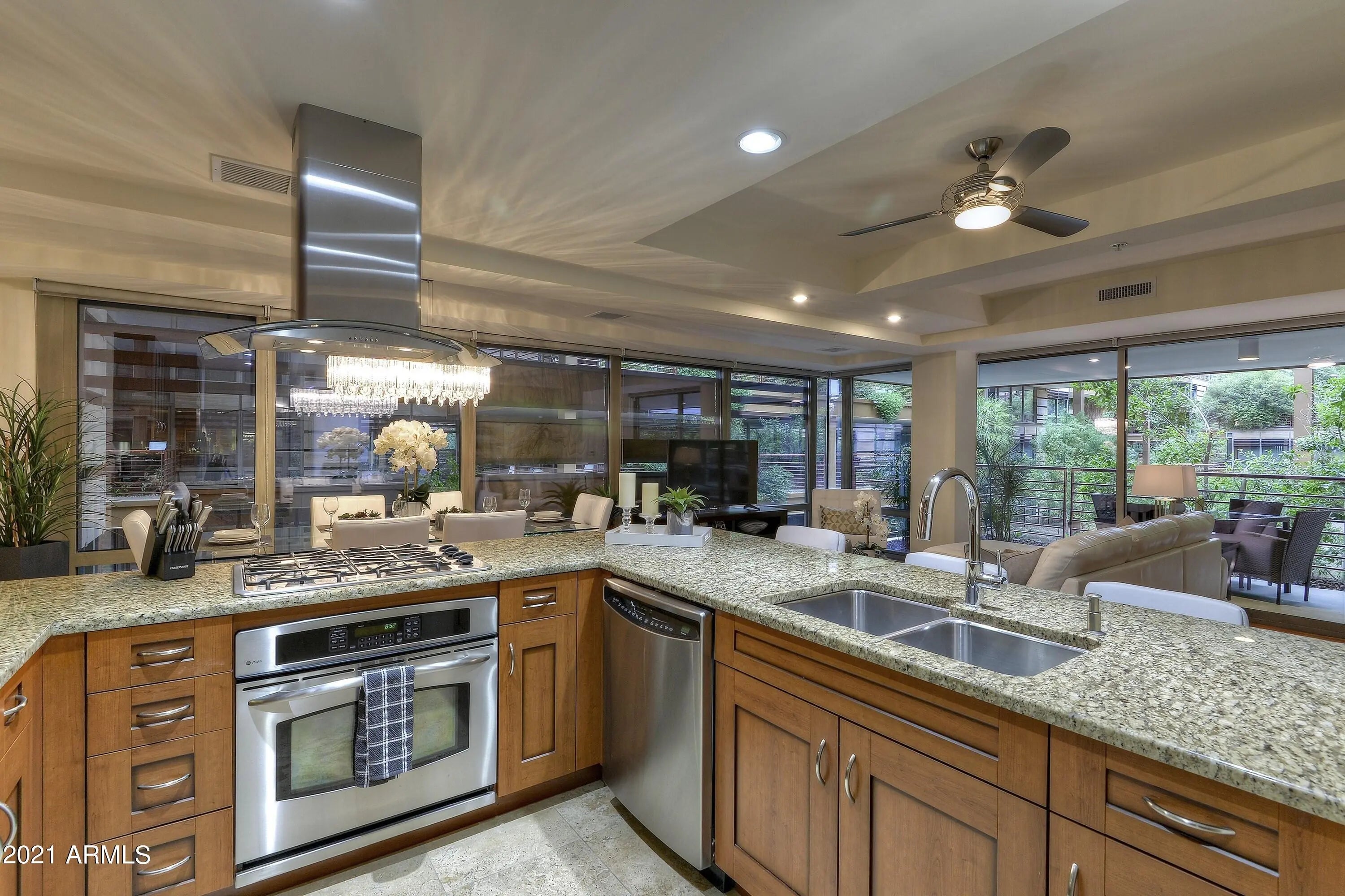 Photo of Listing #6934559