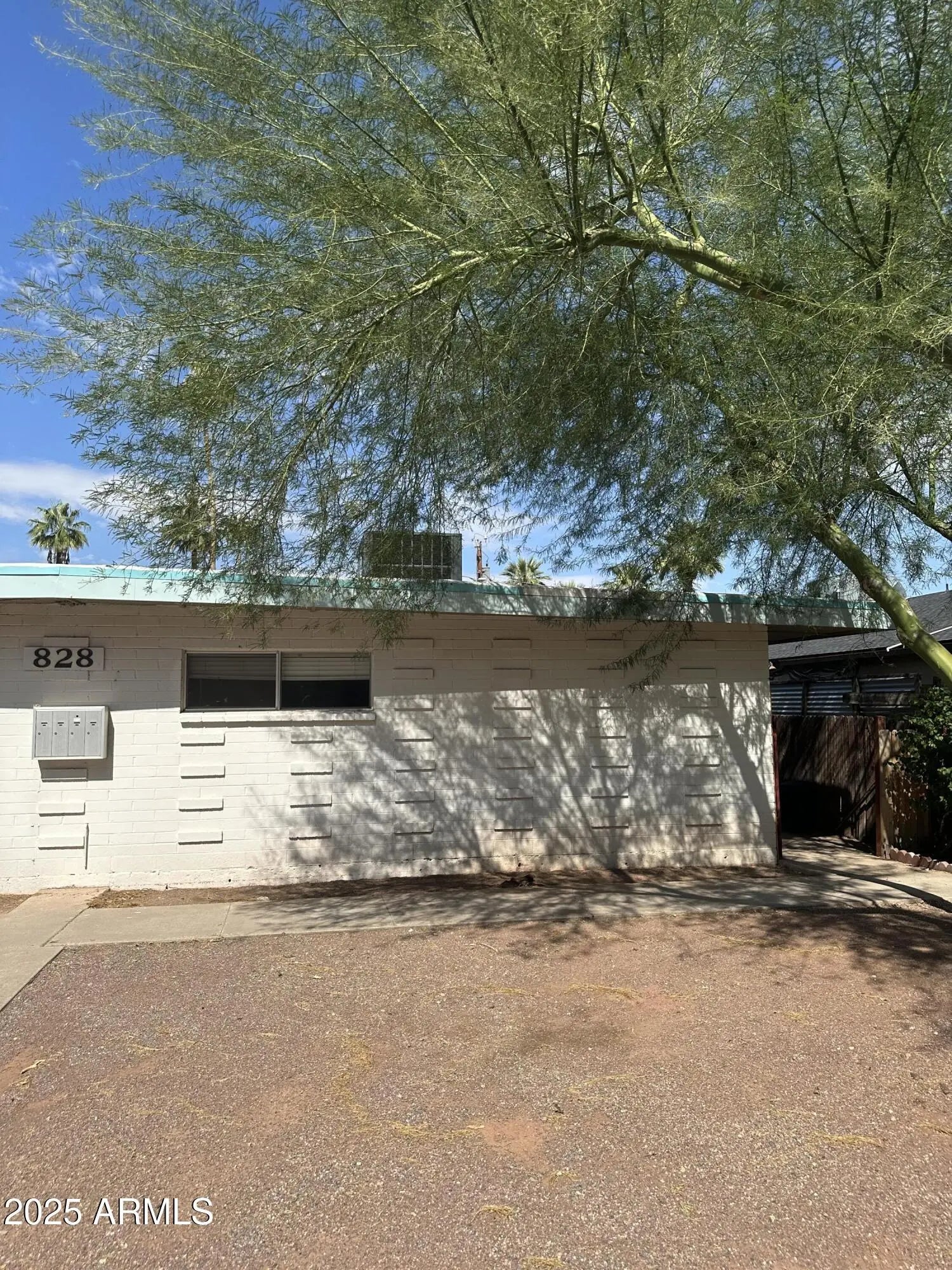 Photo of Listing #6931294