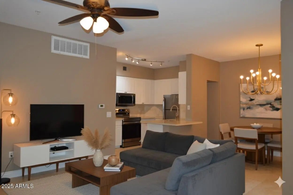 Photo of Listing #6931361