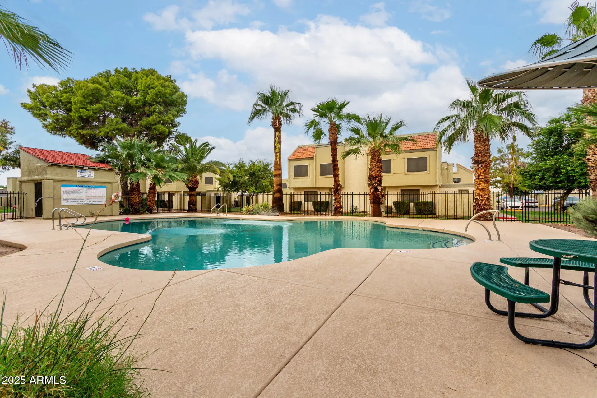 Photo of Listing #6931440