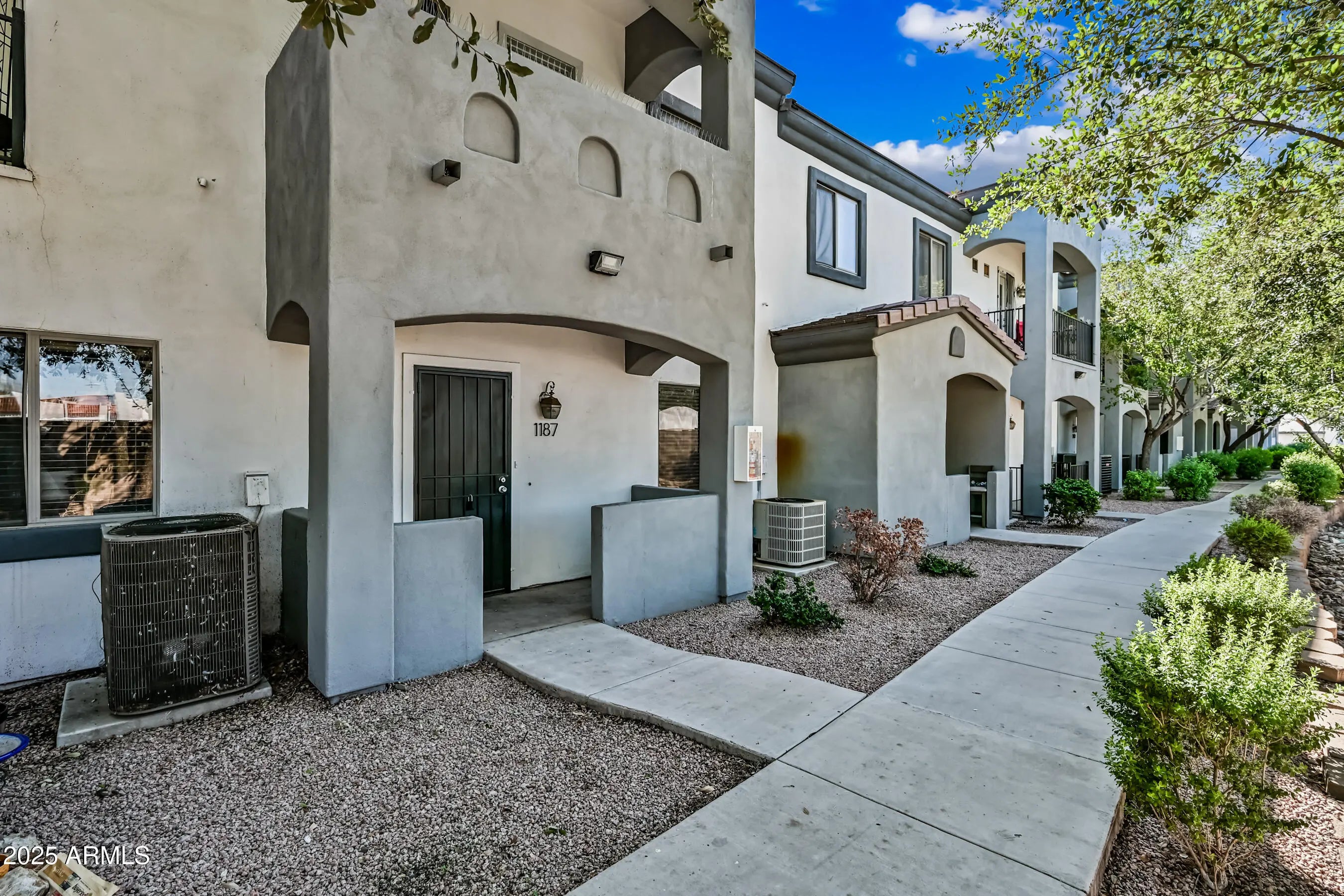 Photo of Listing #6931504