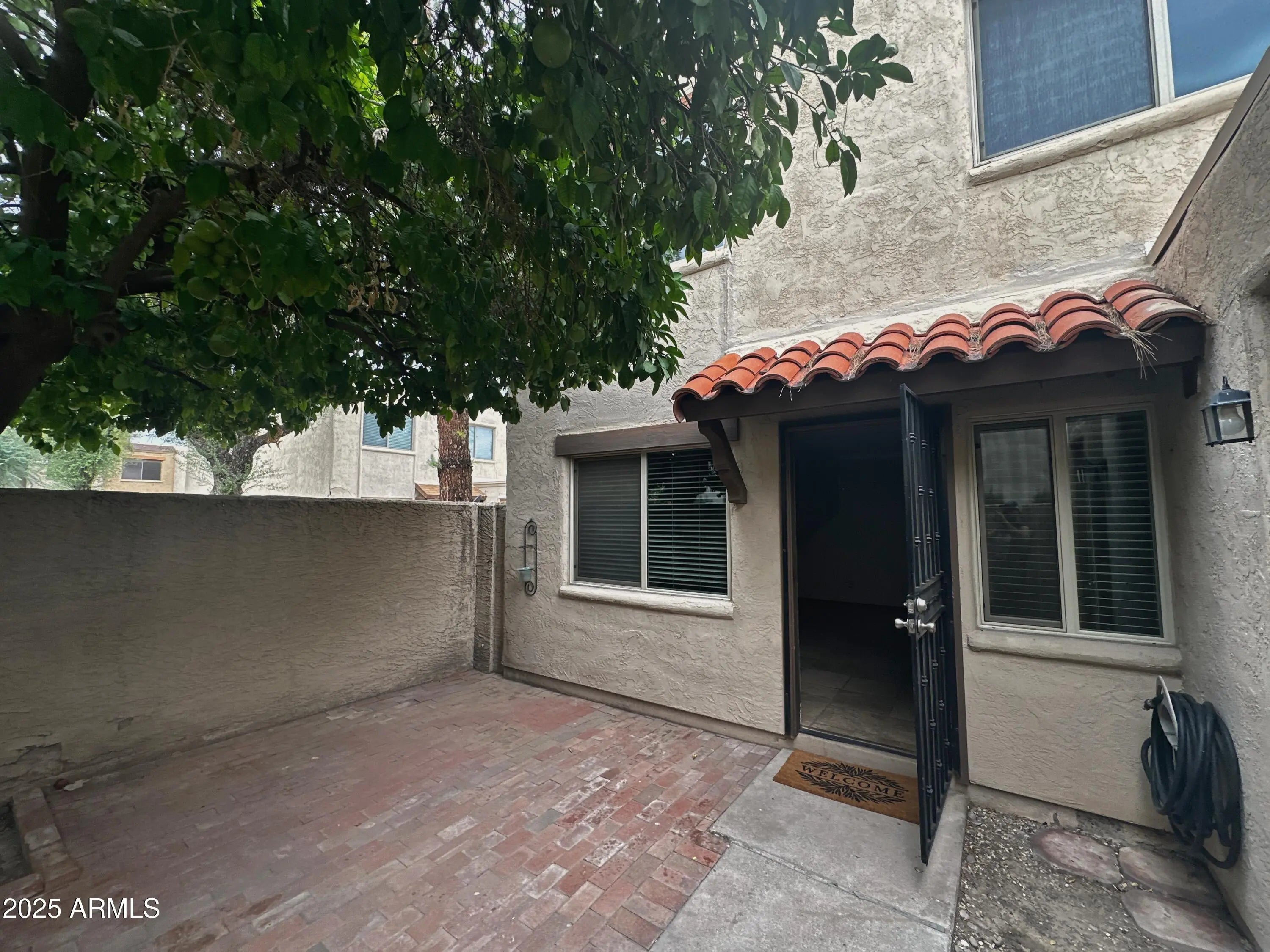 Photo of Listing #6933454