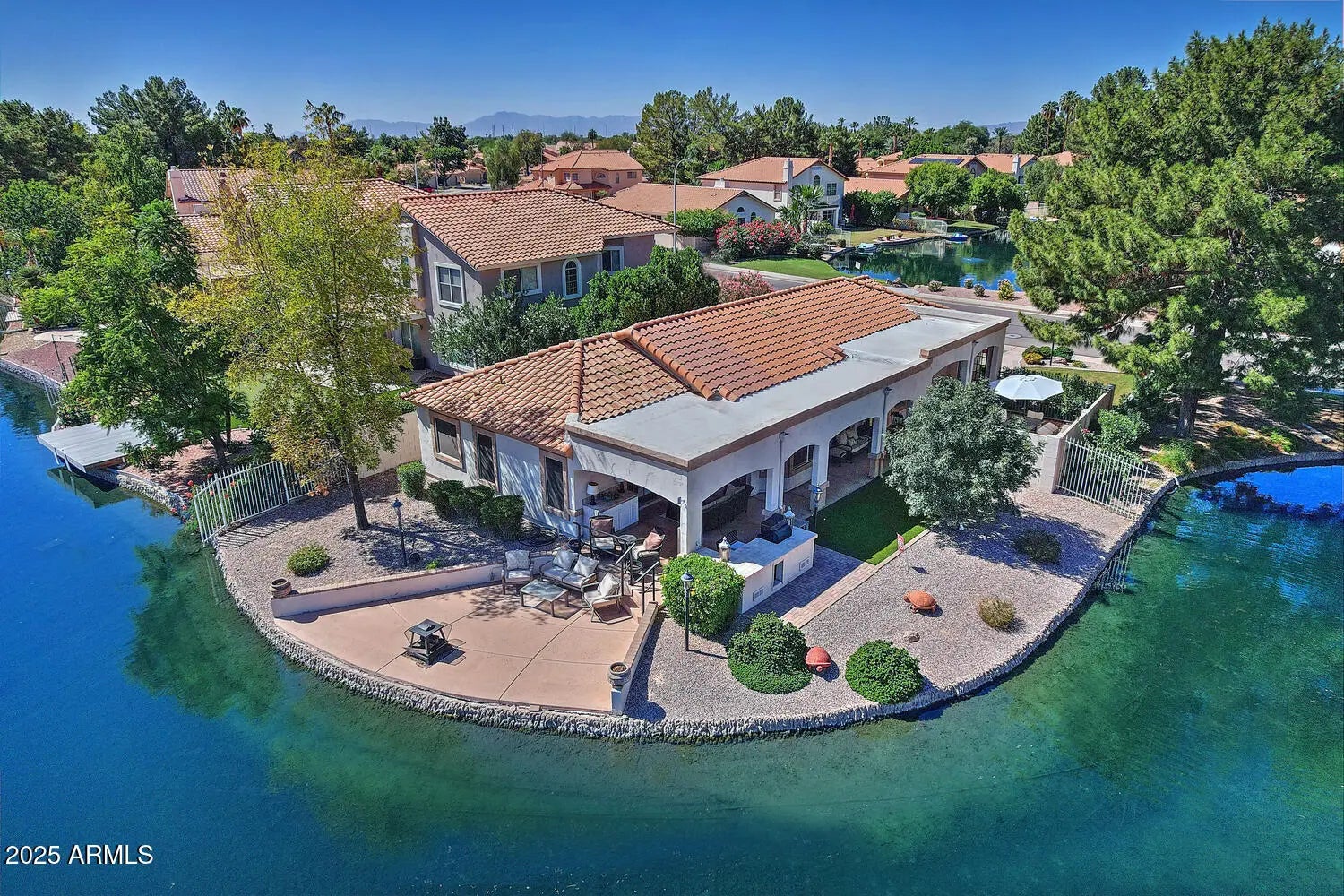 Photo of Listing #6935067