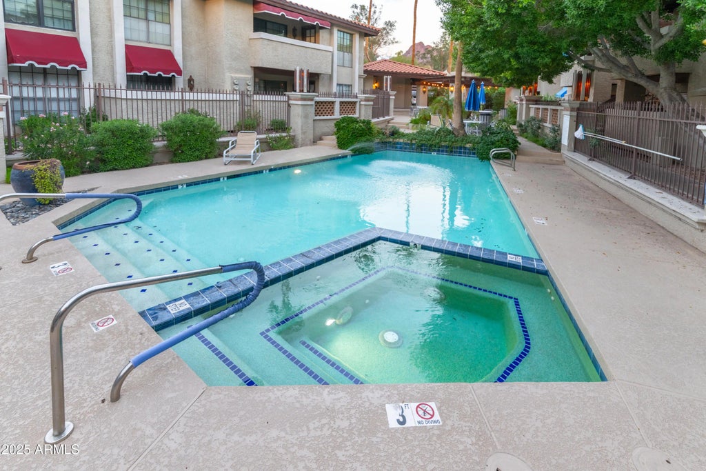 7557 N Dreamy Draw Drive (unit 264), Phoenix