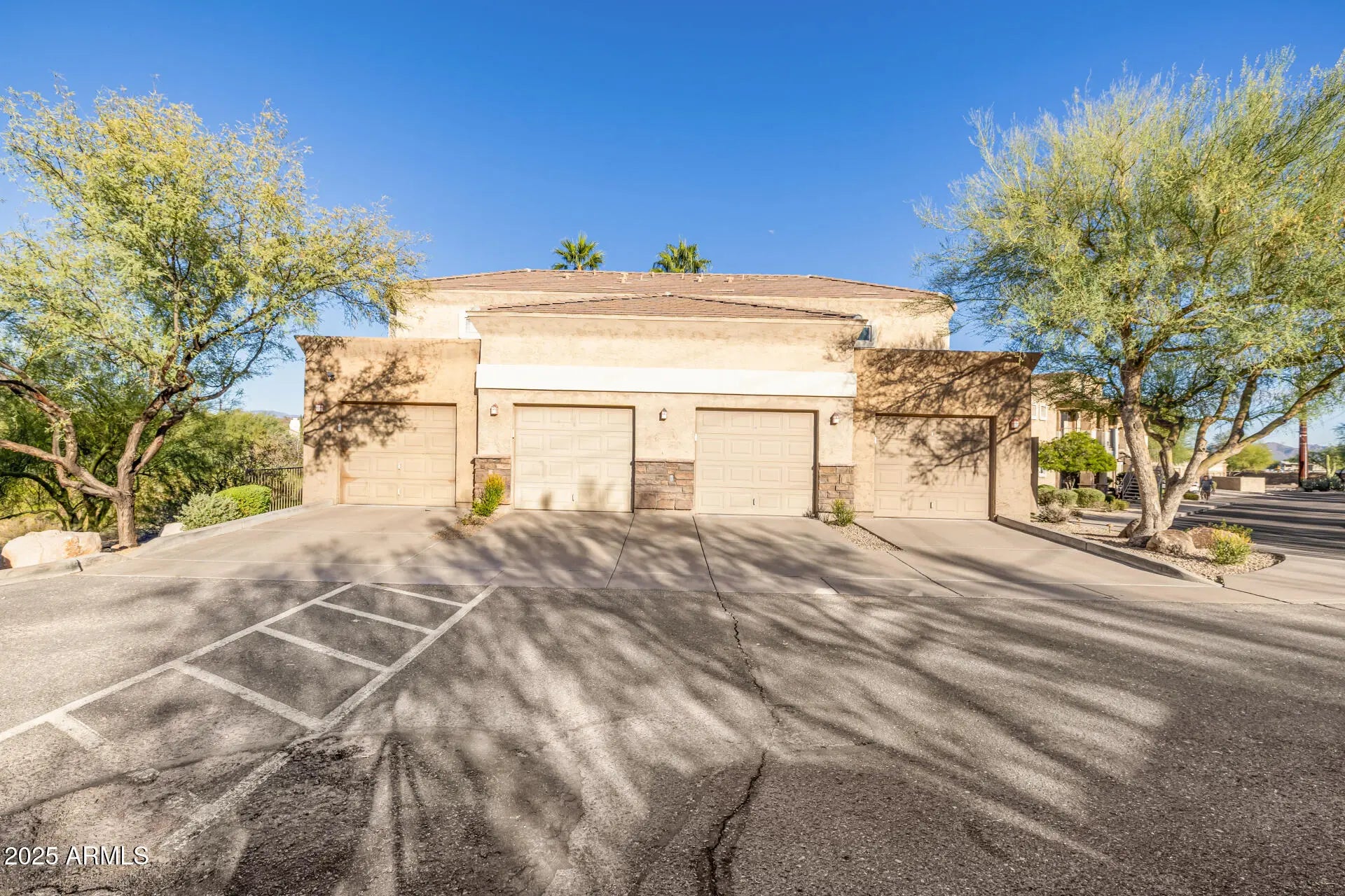 Photo of Listing #6931585