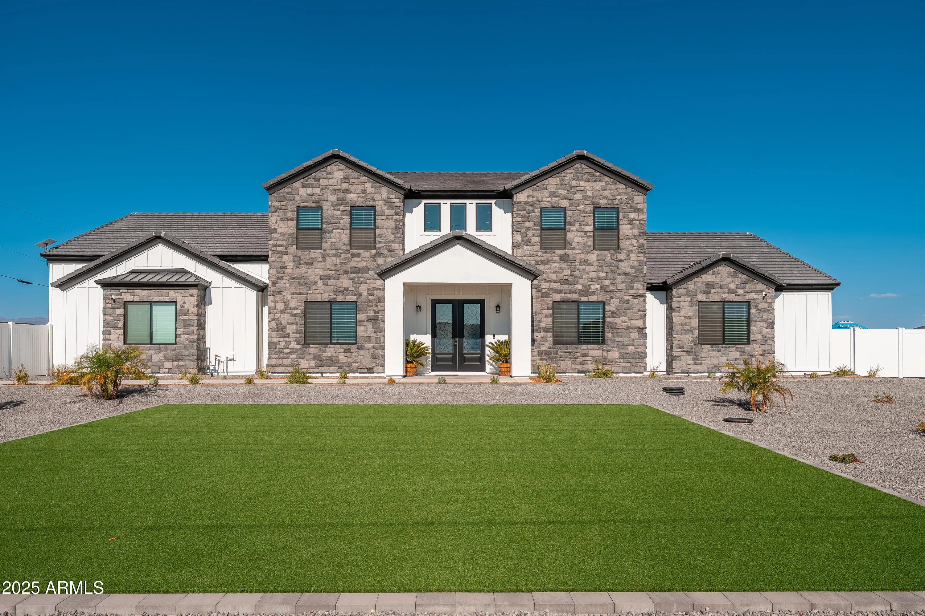 Photo of Listing #6931627