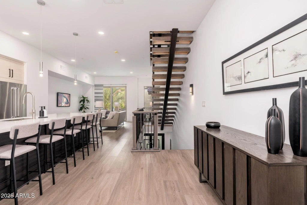 7788 E Main Street (unit 1016), Scottsdale