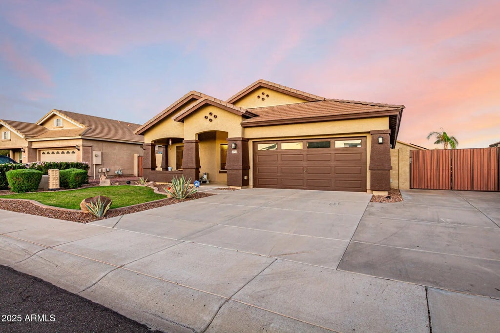 21925 N 78th Drive, Peoria