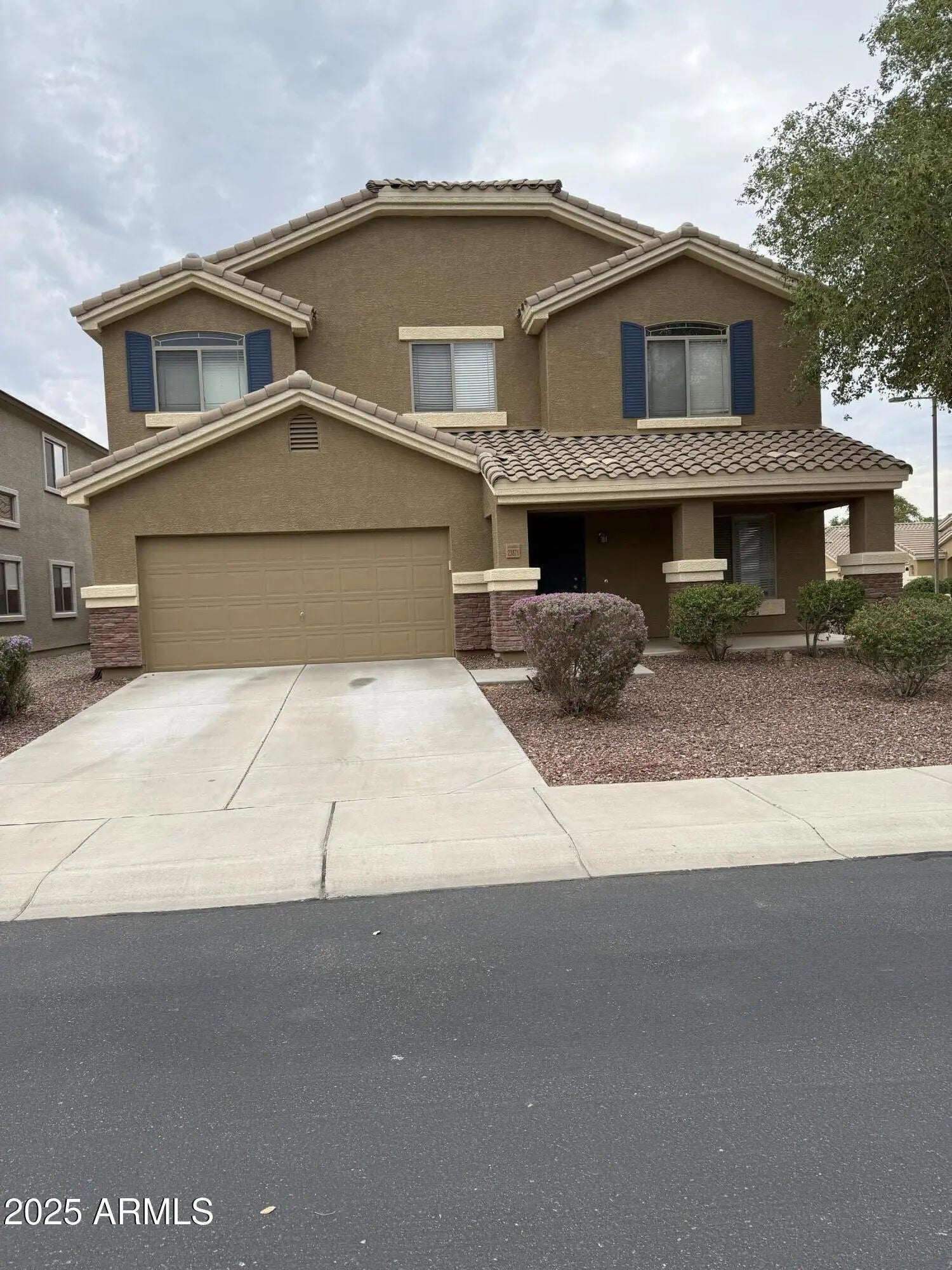 Photo of Listing #6932362