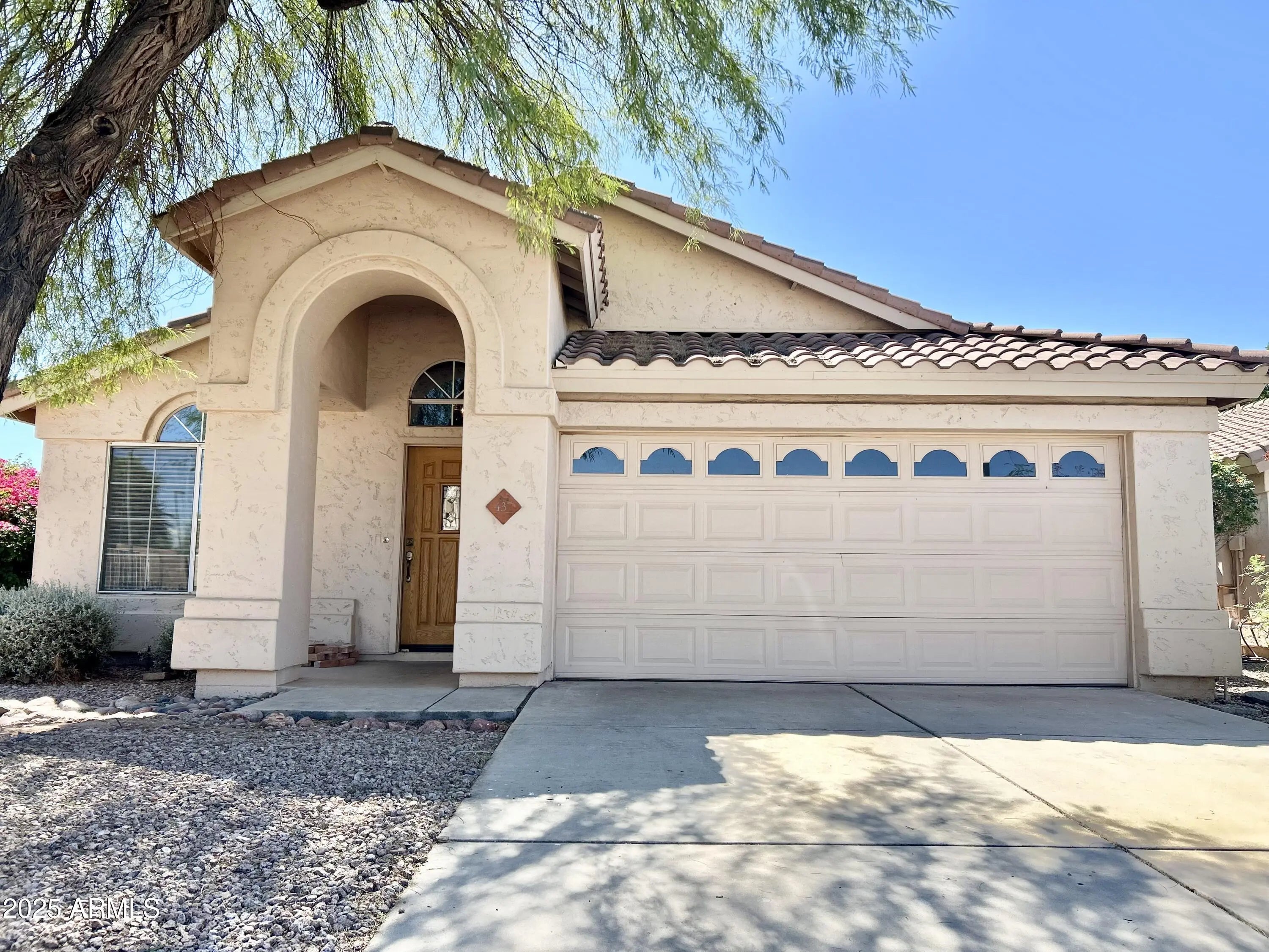 Photo of Listing #6932845