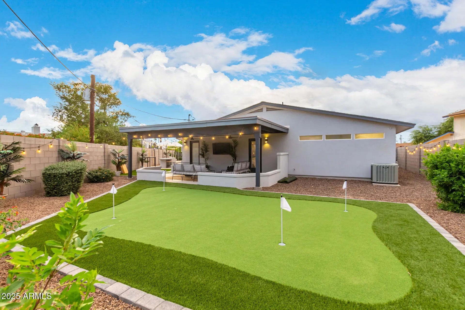 Photo of Listing #6932071