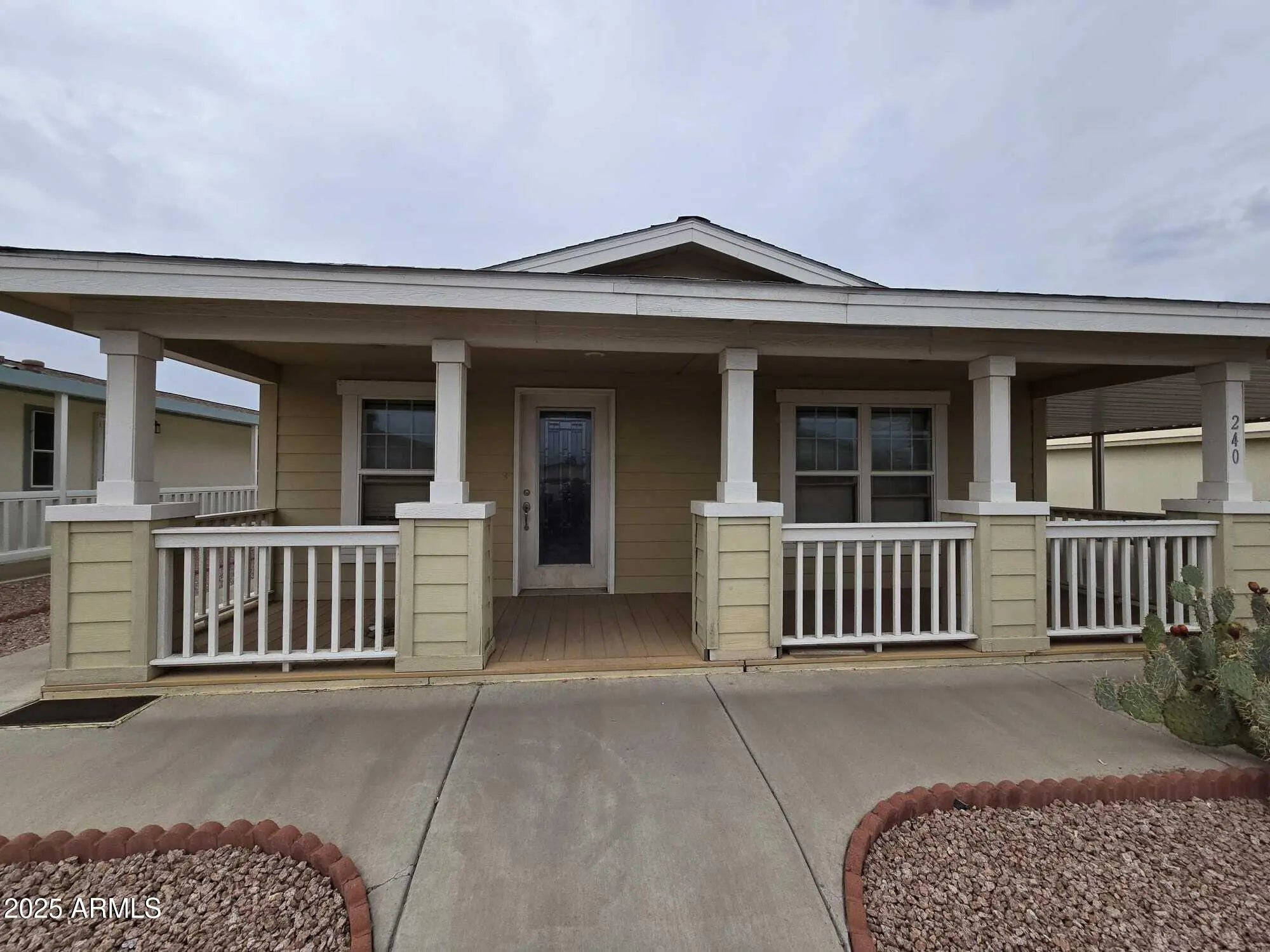 Photo of Listing #6944389