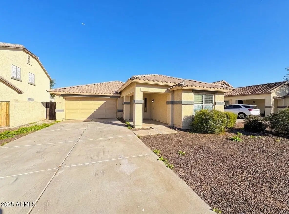 Photo of Listing #6931828