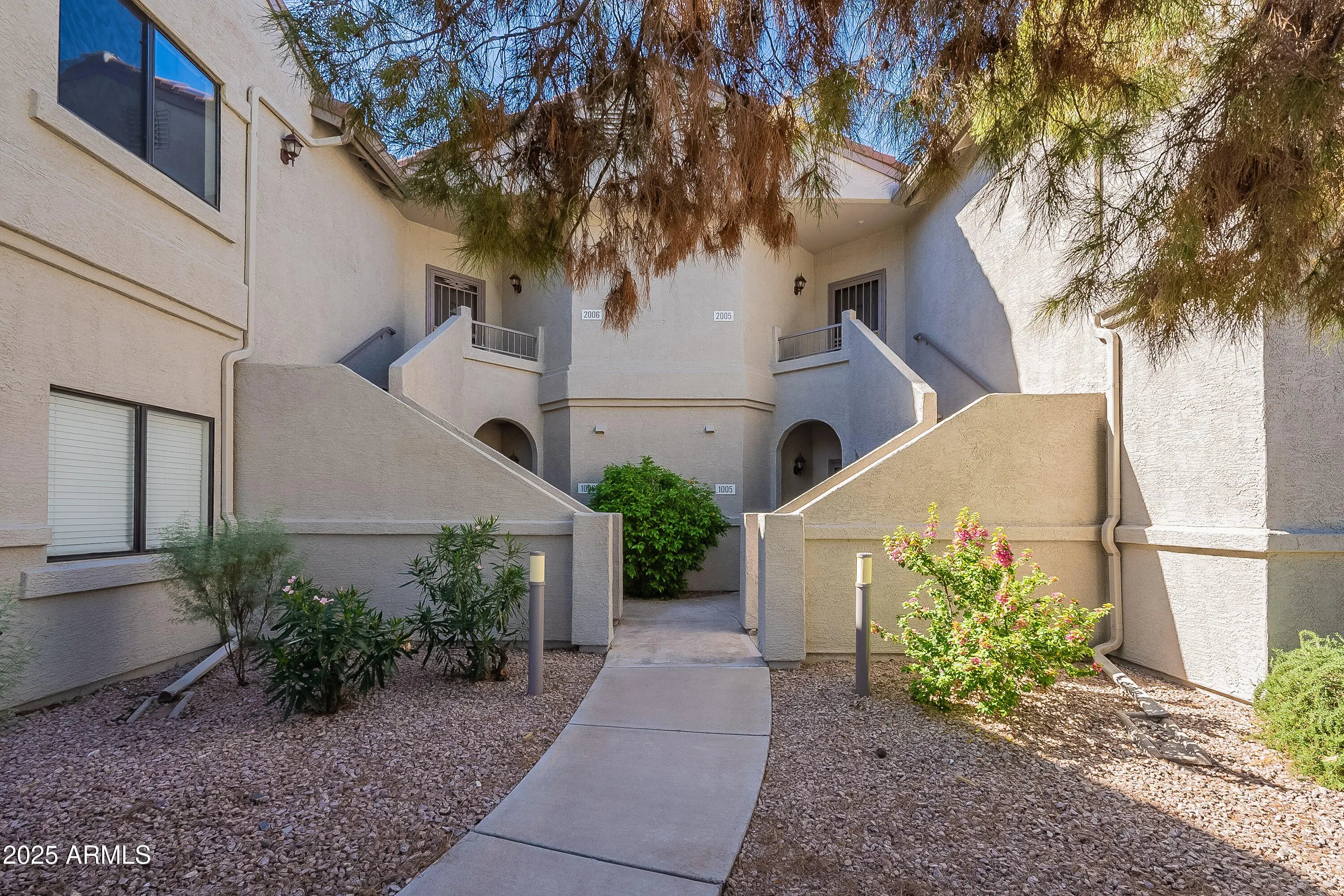 Photo of Listing #6937375