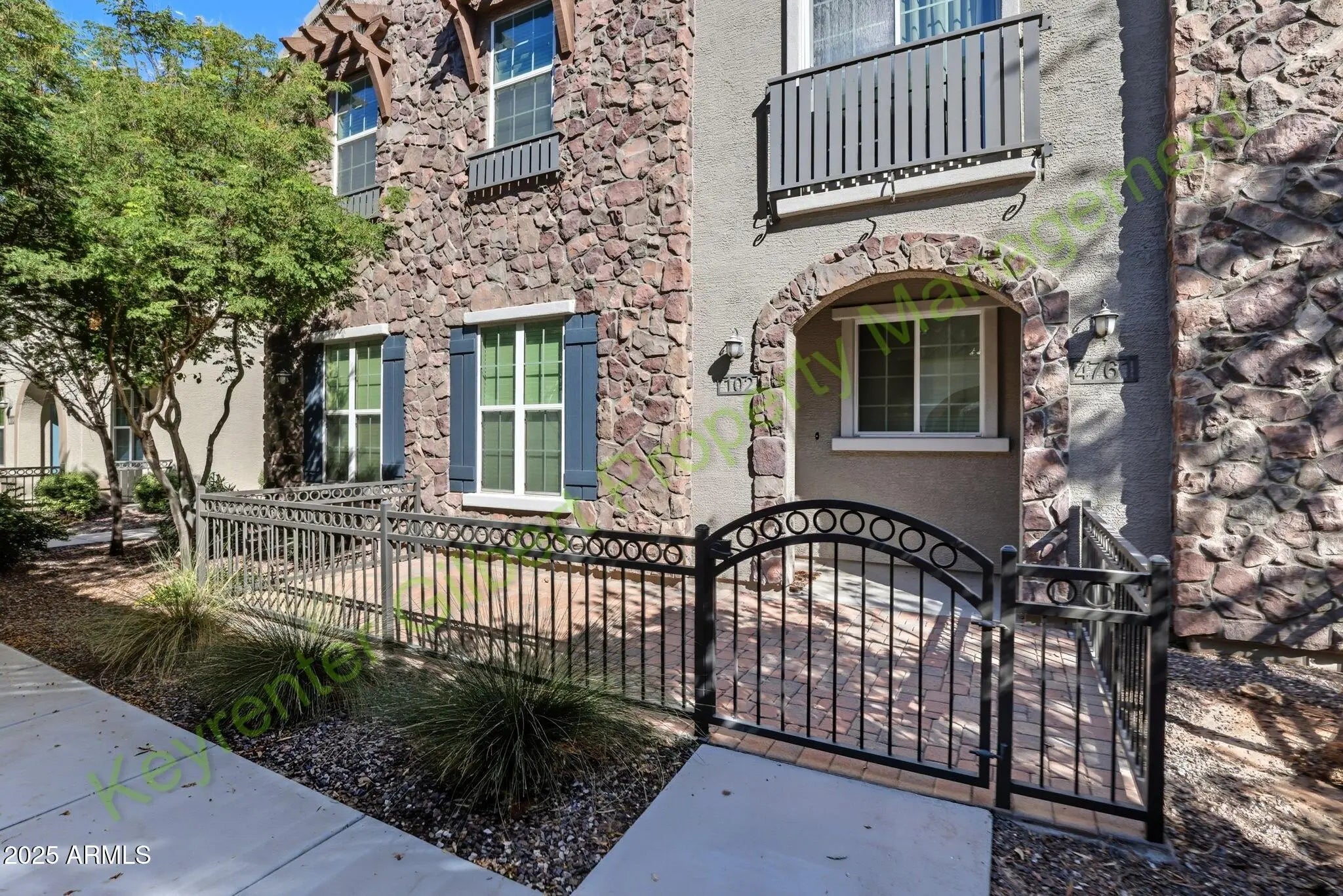 Photo of Listing #6931872