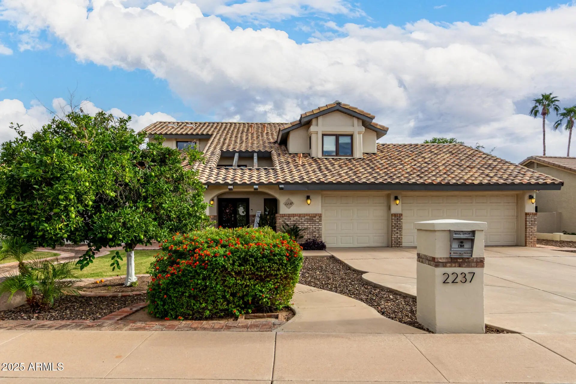 Photo of Listing #6932010