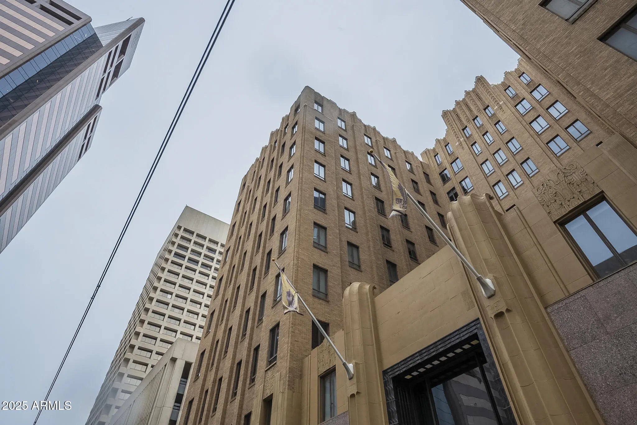 Photo of Listing #6932112