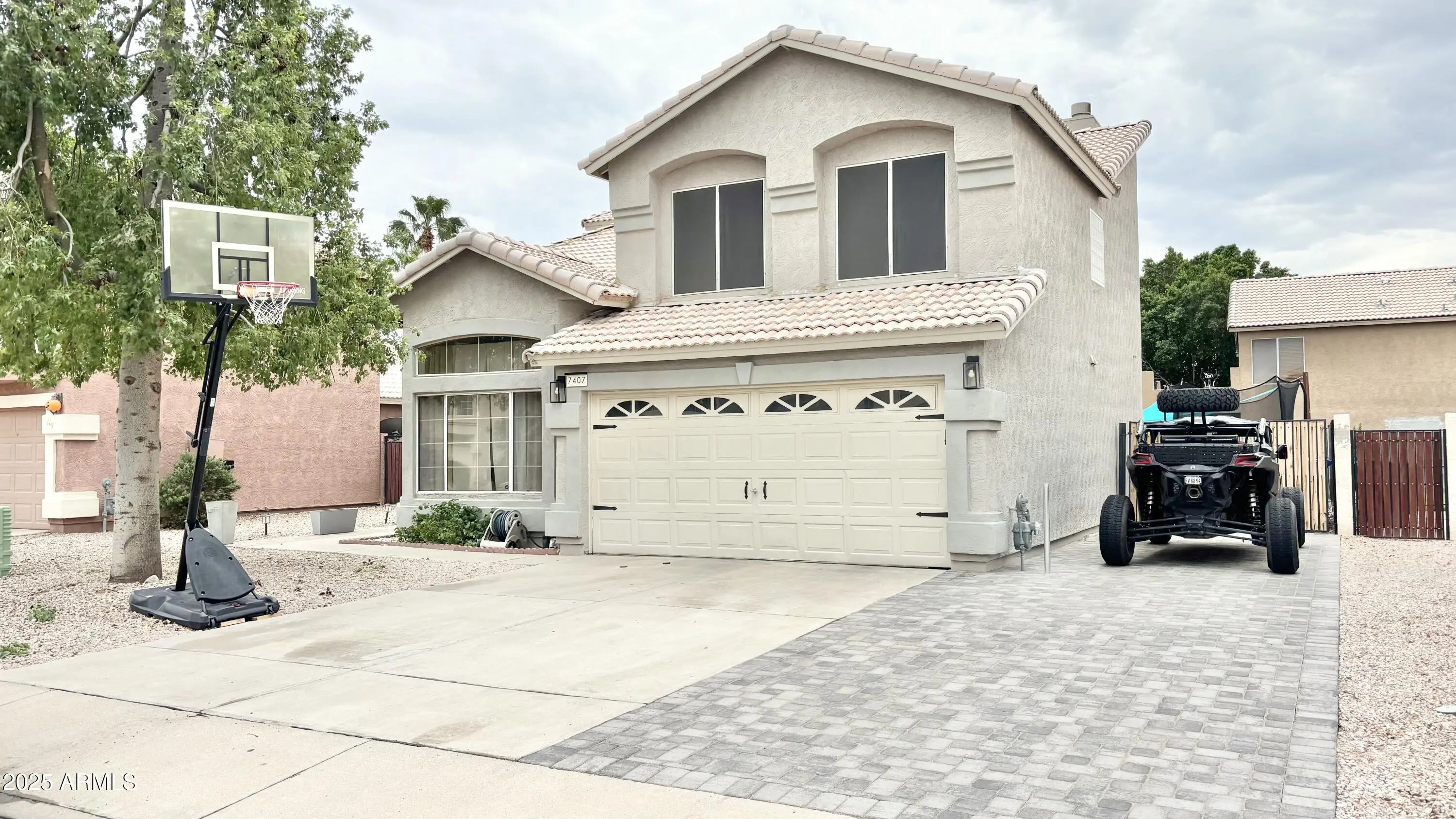 Photo of Listing #6932370