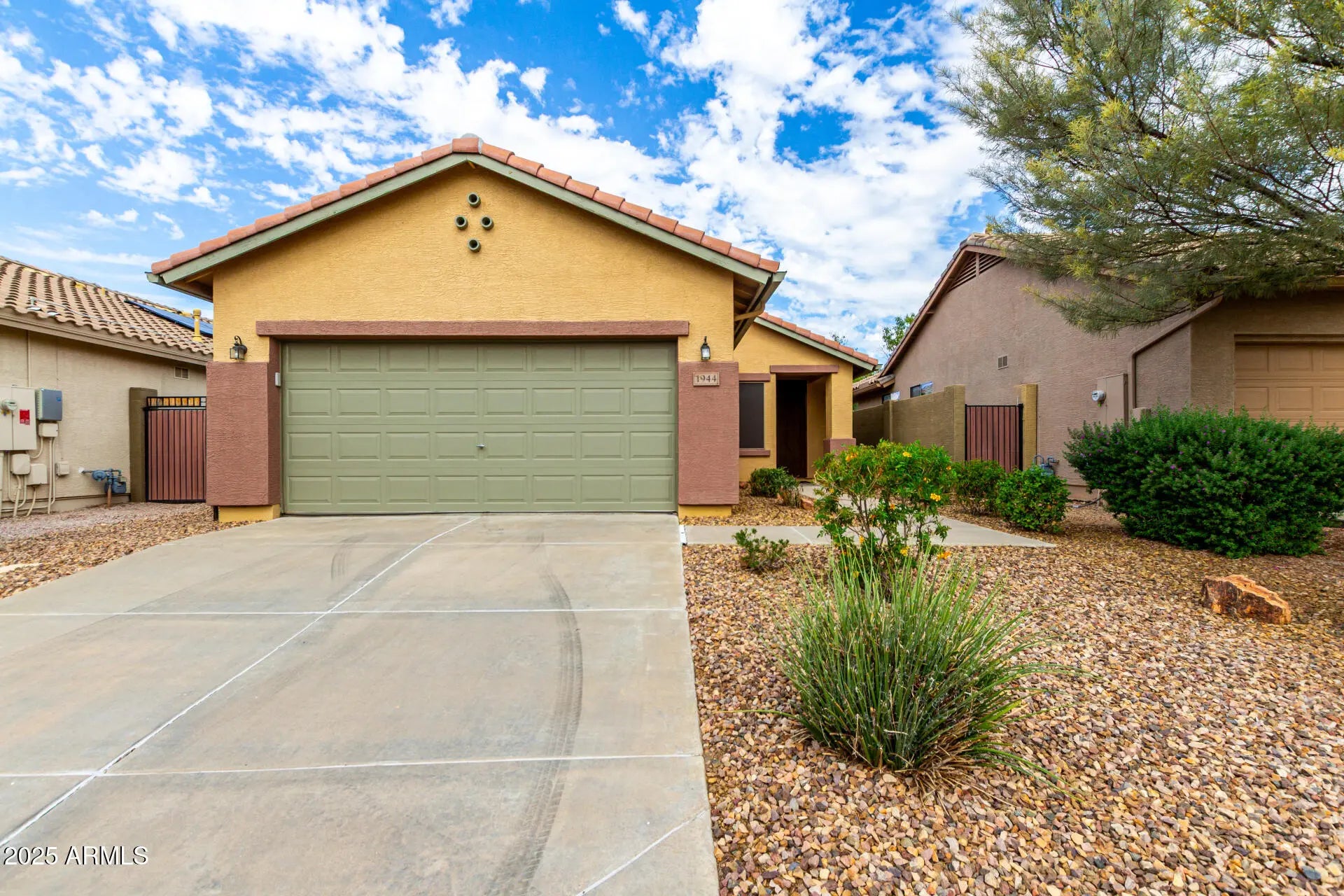 Photo of Listing #6932440