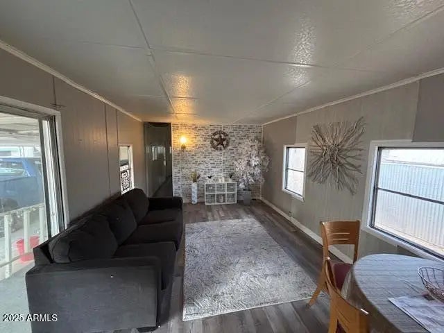 Photo of Listing #6932210