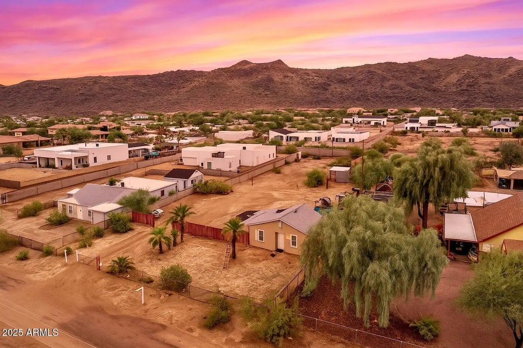 2237 E Desert Lane, Phoenix