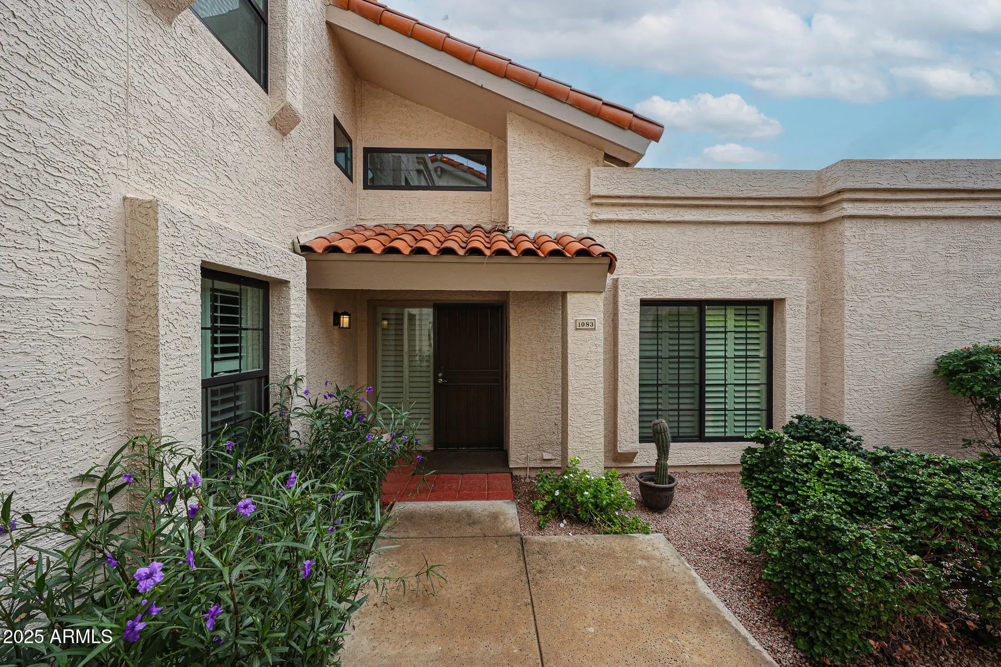 Photo of Listing #6932262