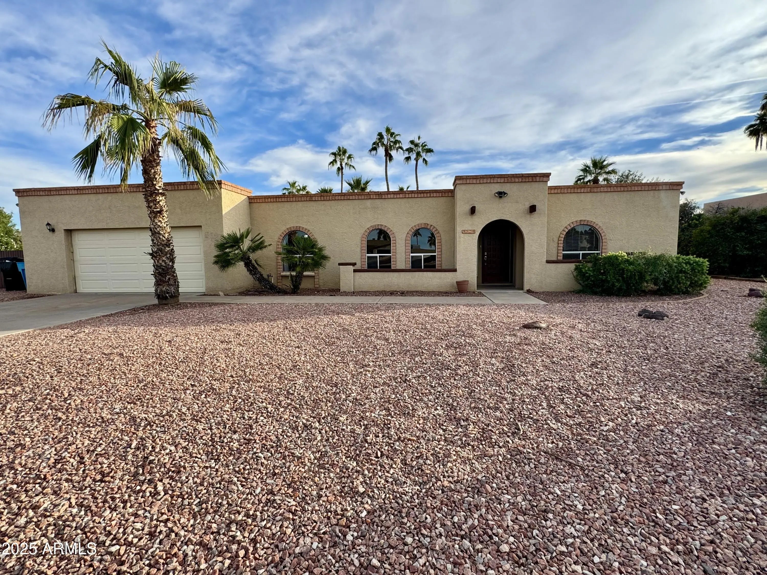 Photo of Listing #6943796