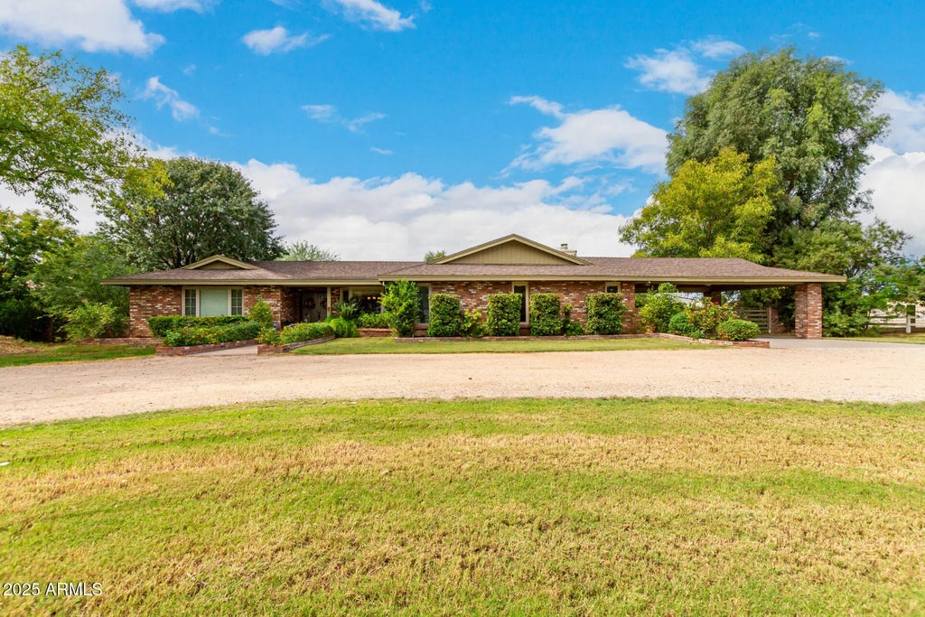 9602 S 157th Place, Gilbert