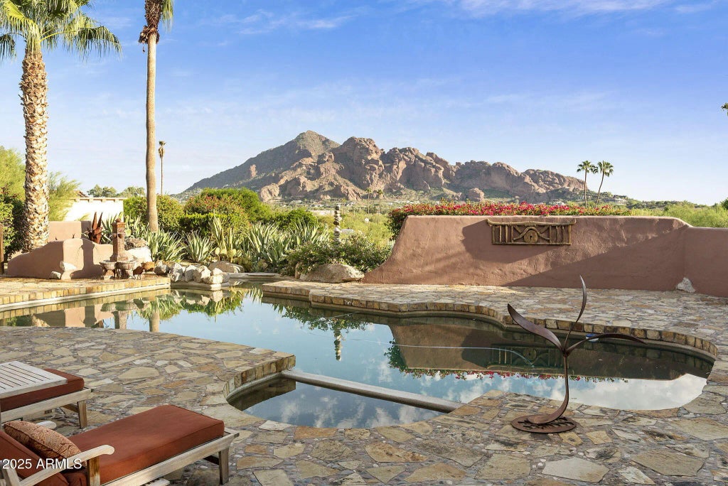 4320 E Desert Crest Drive, Paradise Valley