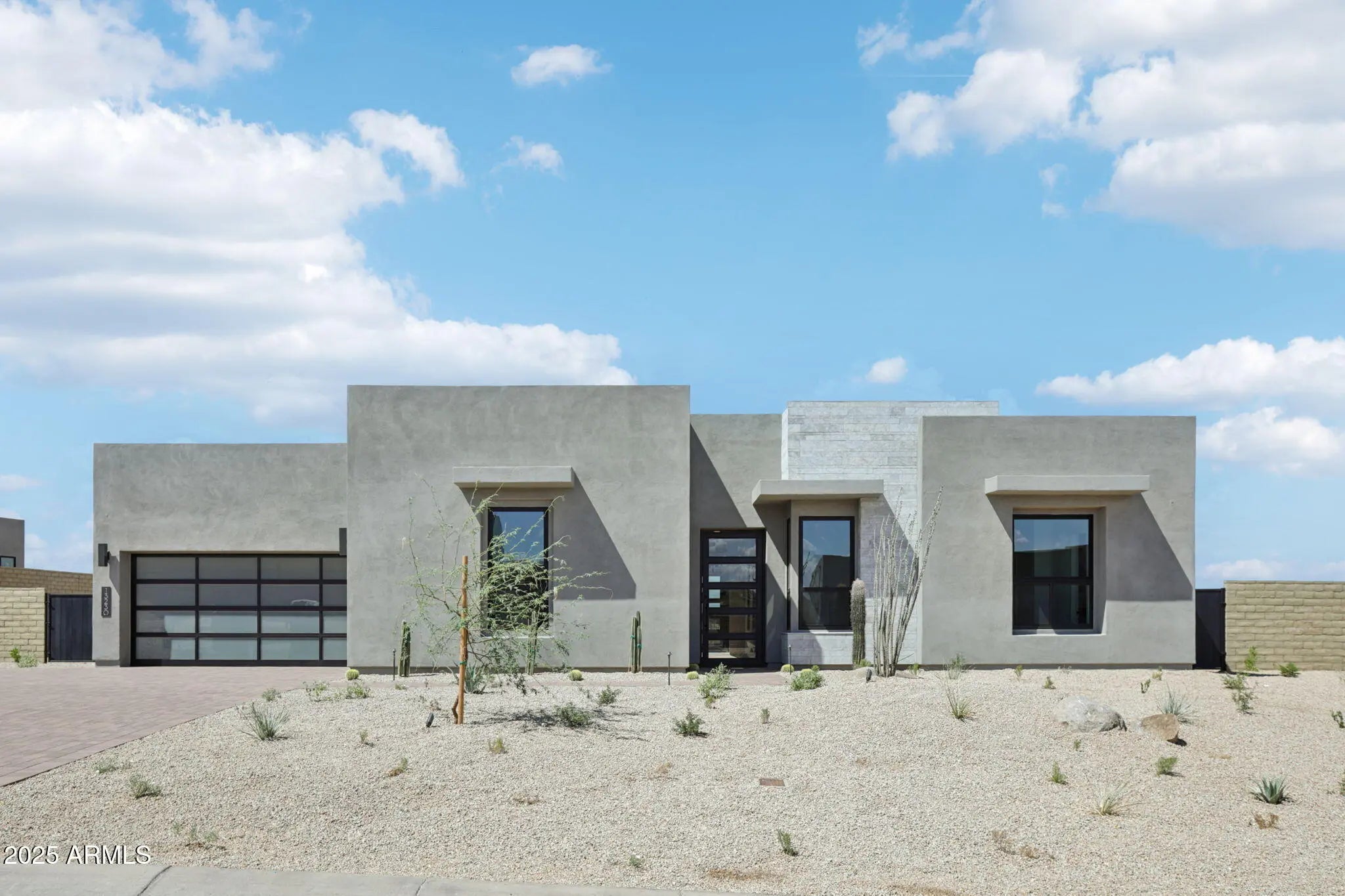 Photo of Listing #6932639