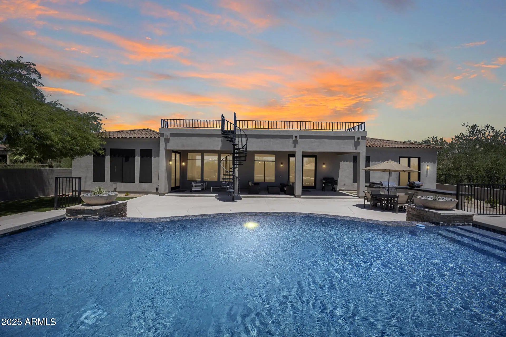 Photo of Listing #6932554