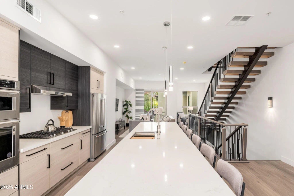 7788 E Main Street (unit 1001), Scottsdale