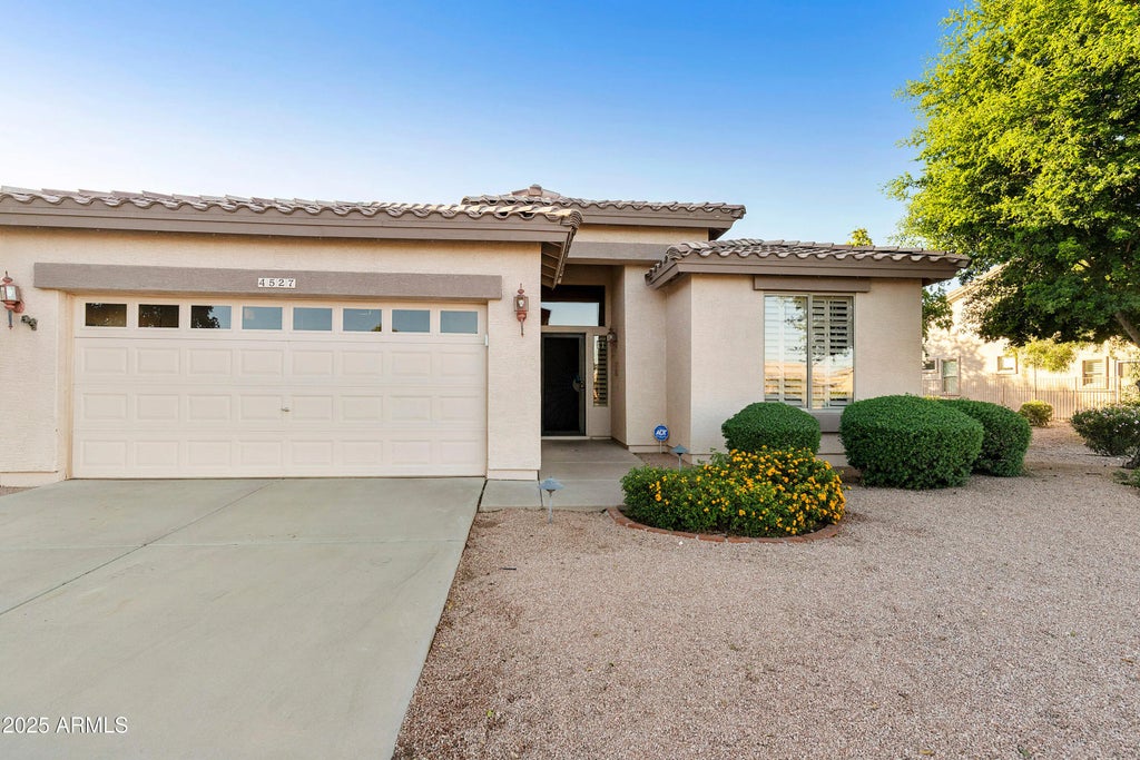4527 E Sycamore Court, Gilbert