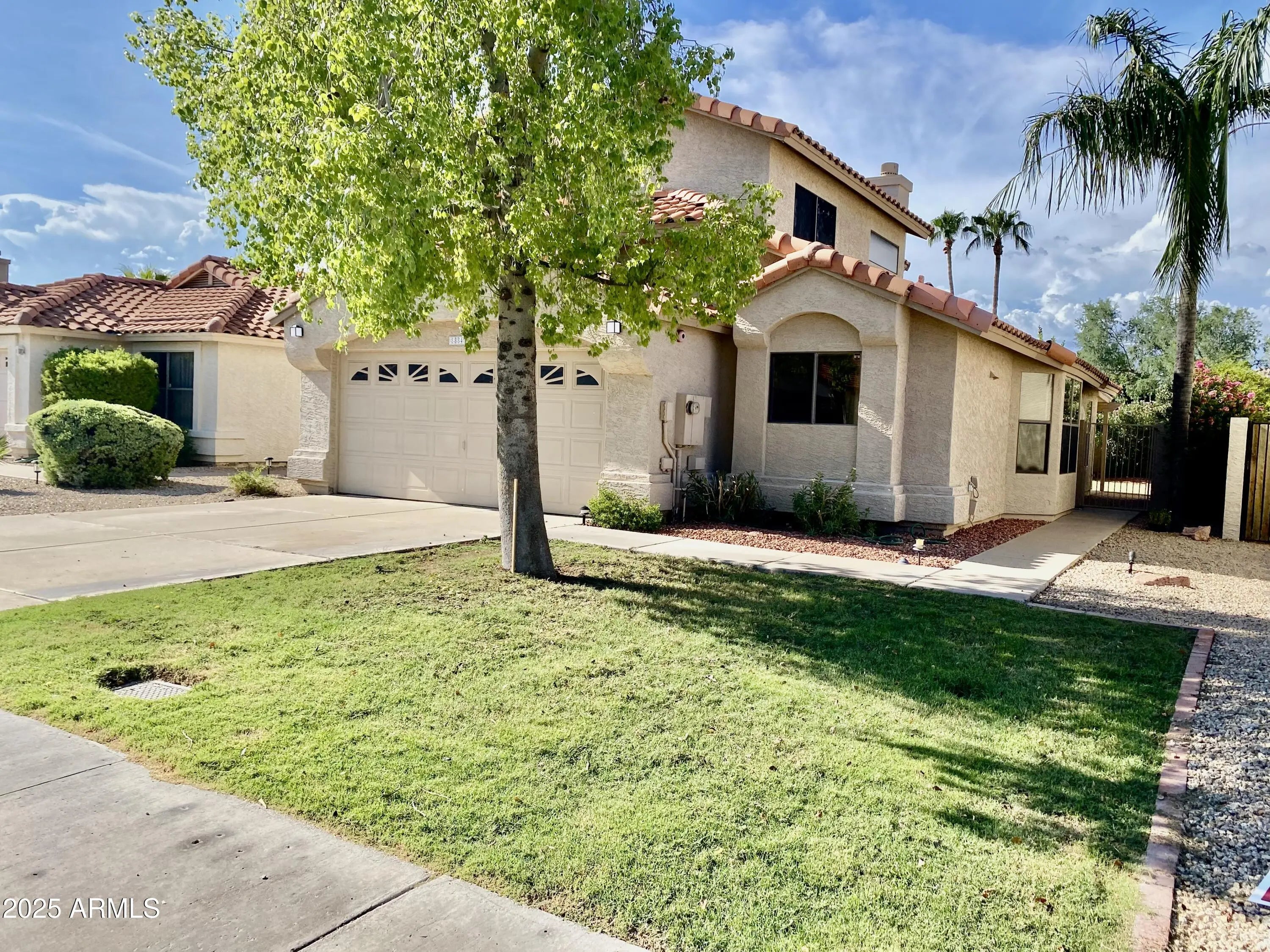 Photo of Listing #6932672