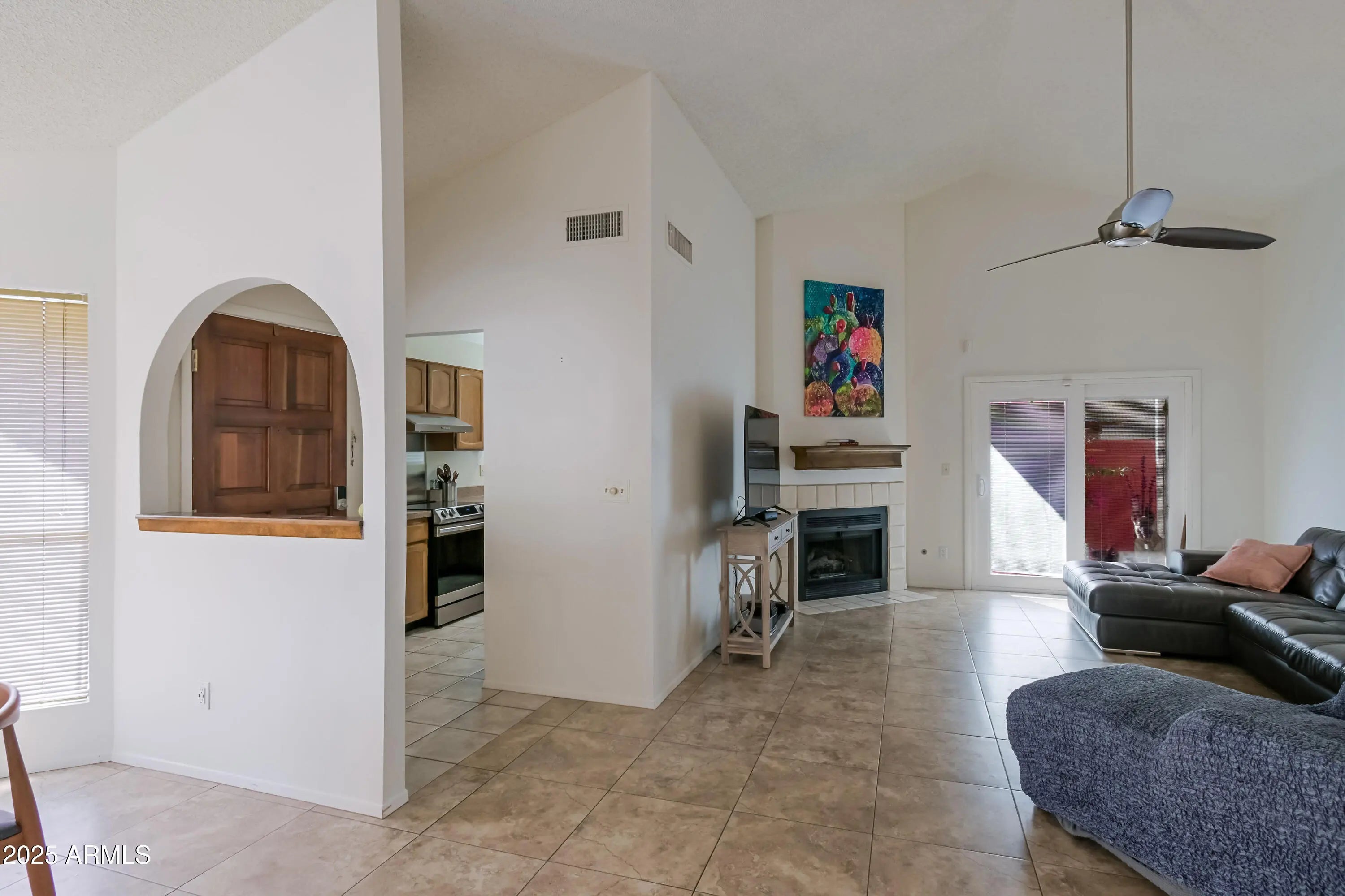 Photo of Listing #6934779