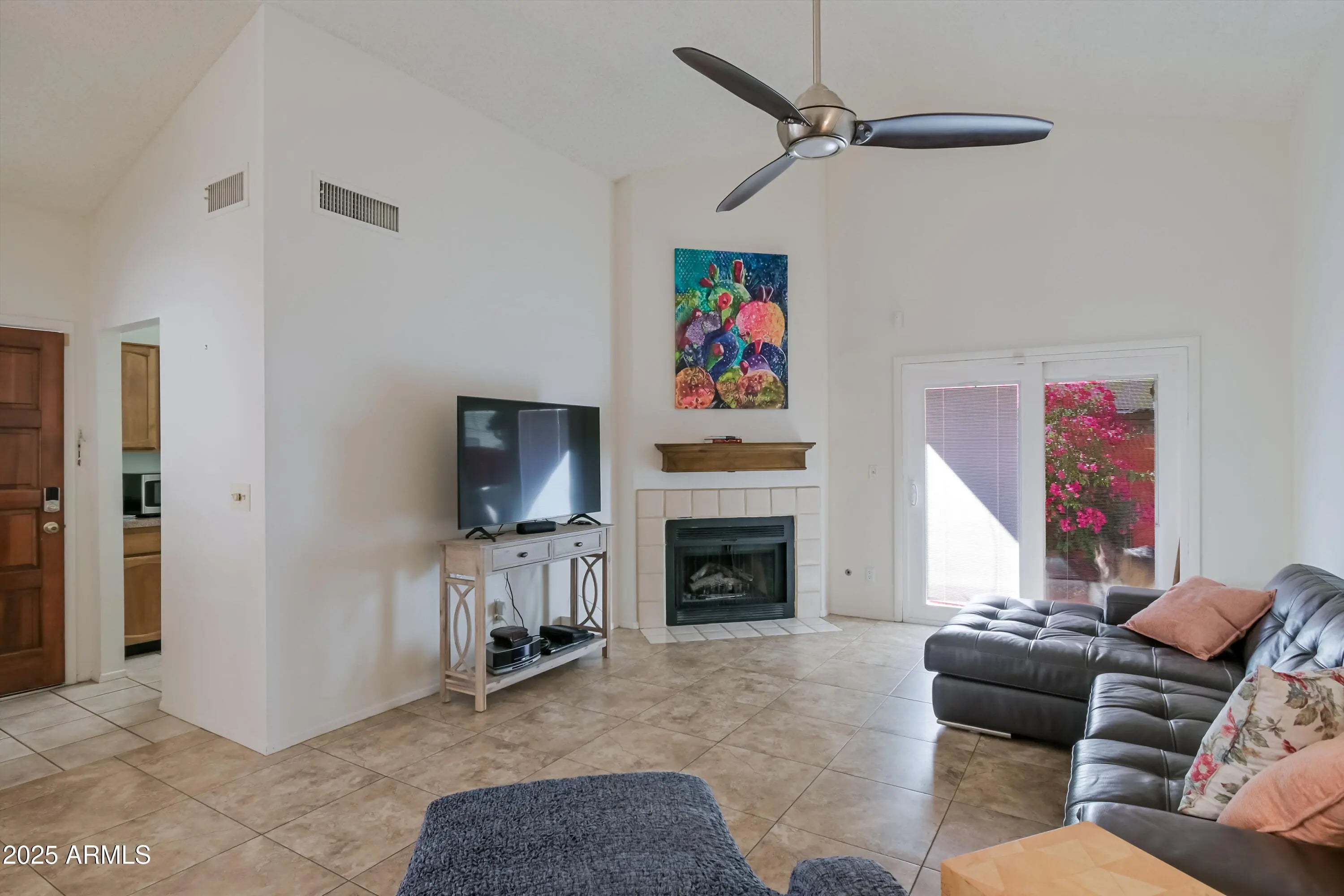 Photo of Listing #6934779