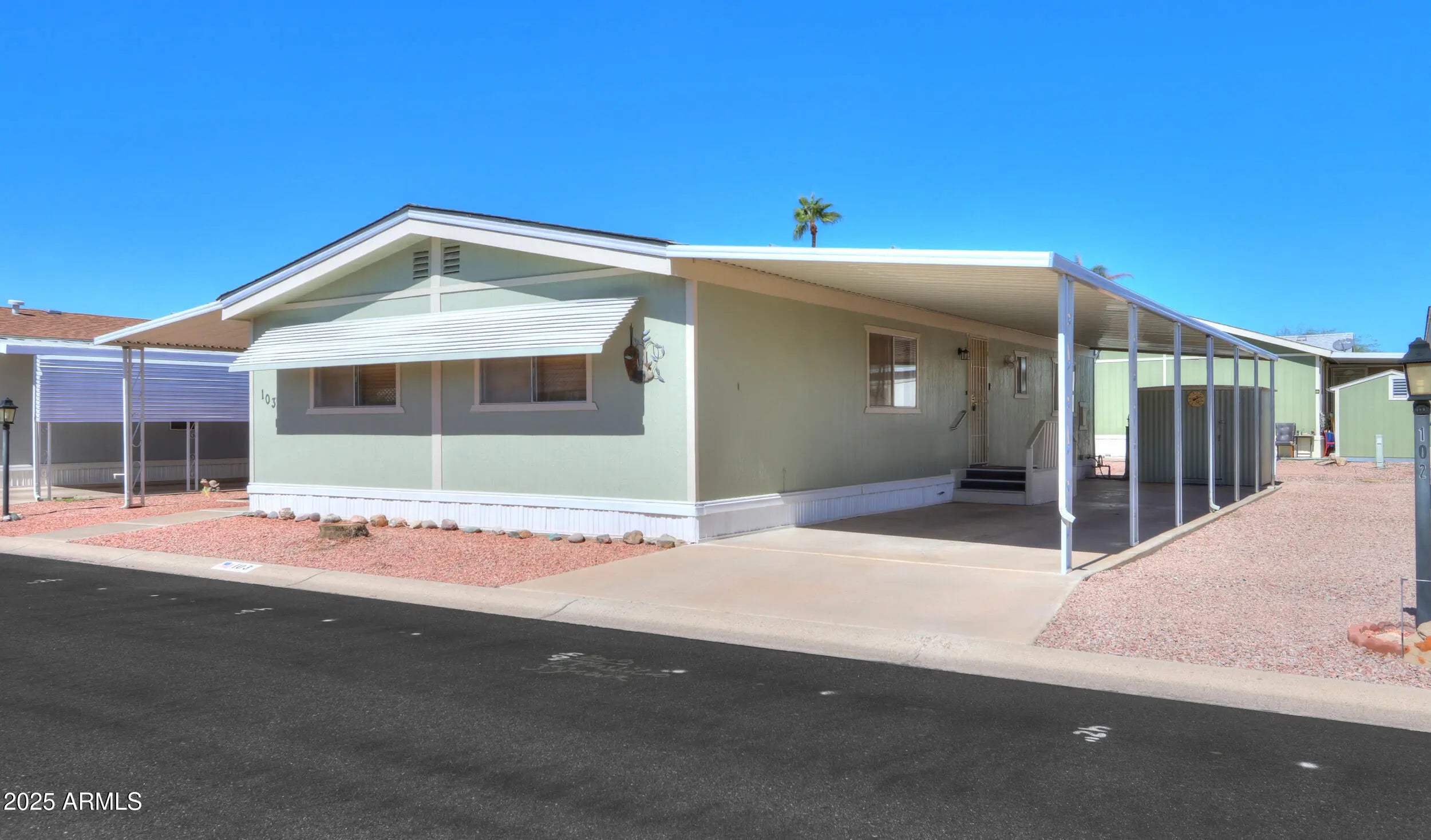 Photo of Listing #6932901